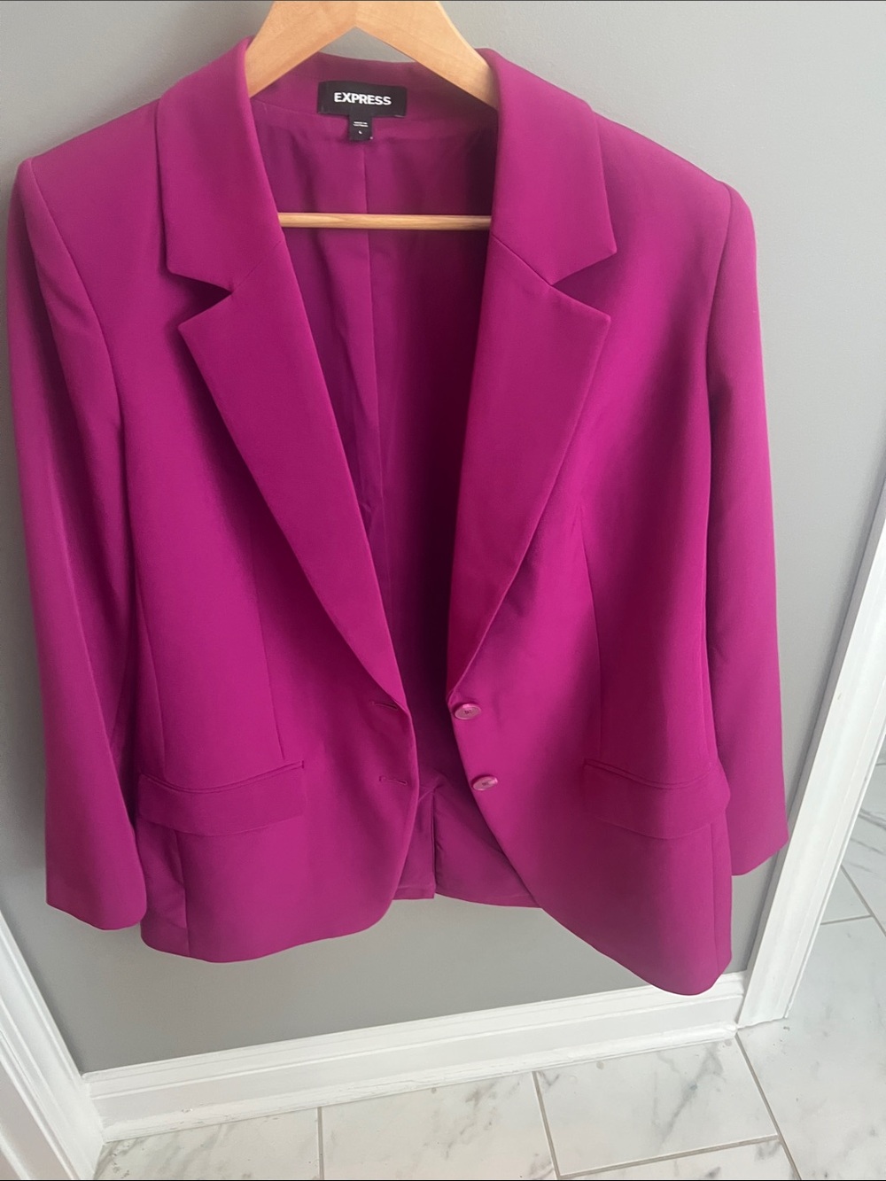 Express Women's Bright Magenta Blazer Jacket
